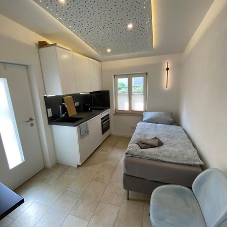 Vogelnest Vilshofen W-Lan Kueche 24H Checkin Apartment Vilshofen an der Donau Bagian luar foto