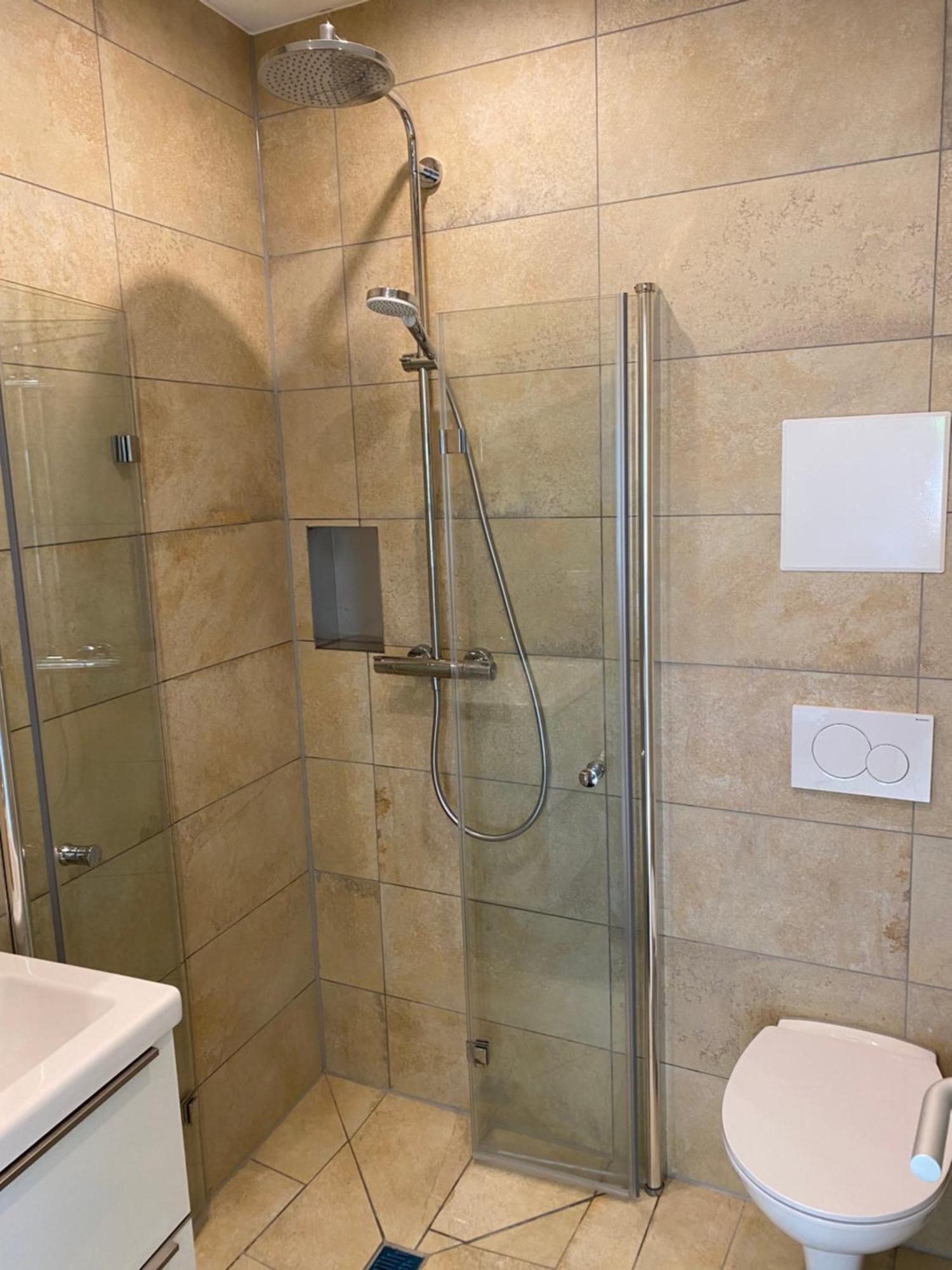Vogelnest Vilshofen W-Lan Kueche 24H Checkin Apartment Vilshofen an der Donau Bagian luar foto